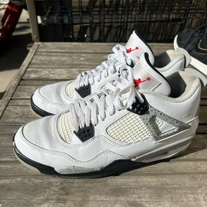 Air Jordan IV golf shoe